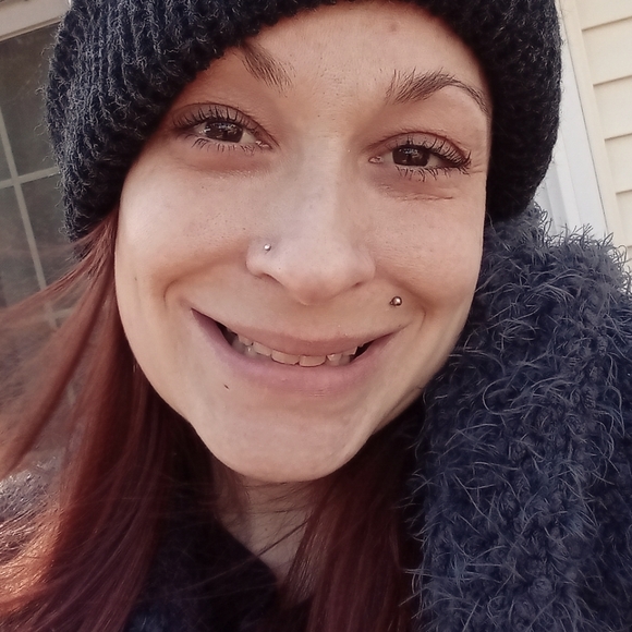 Meet your Posher, Angela - Picture 1 of 1